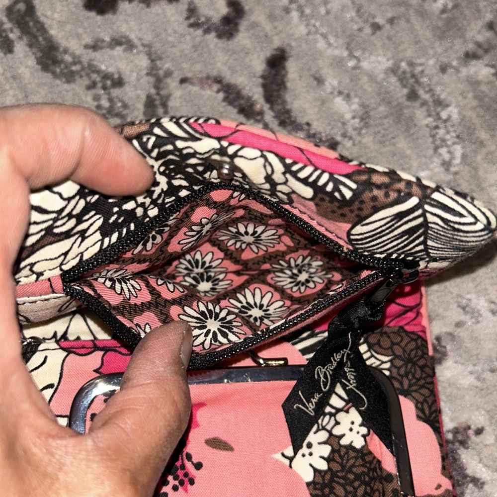 Vera Bradley wallet. - Picture 5 of 7